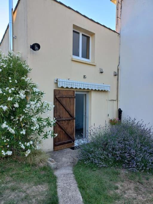 Maisonnette Marine Landeronde Bagian luar foto